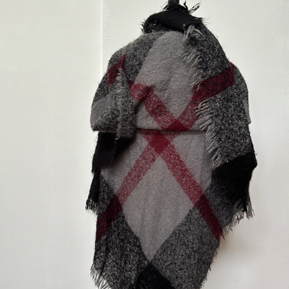 Altare Open Front Shawl Toggle Wrap - Picture 7 of 9